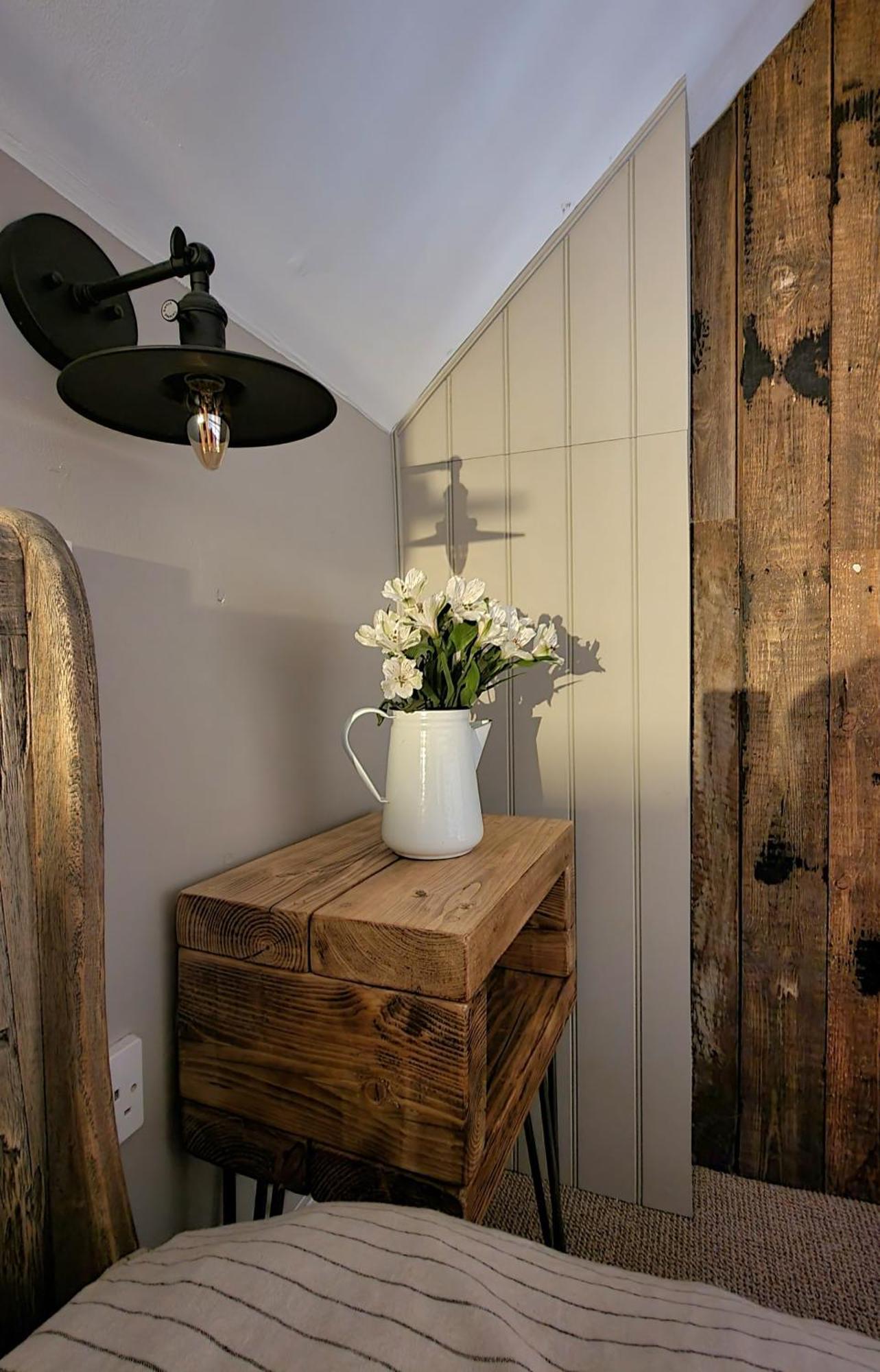 The Threshing Barn At Penrhos Court Villa Kington  Kamer foto